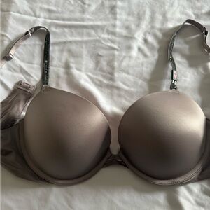 Victoria's Secret Bra in Taupe